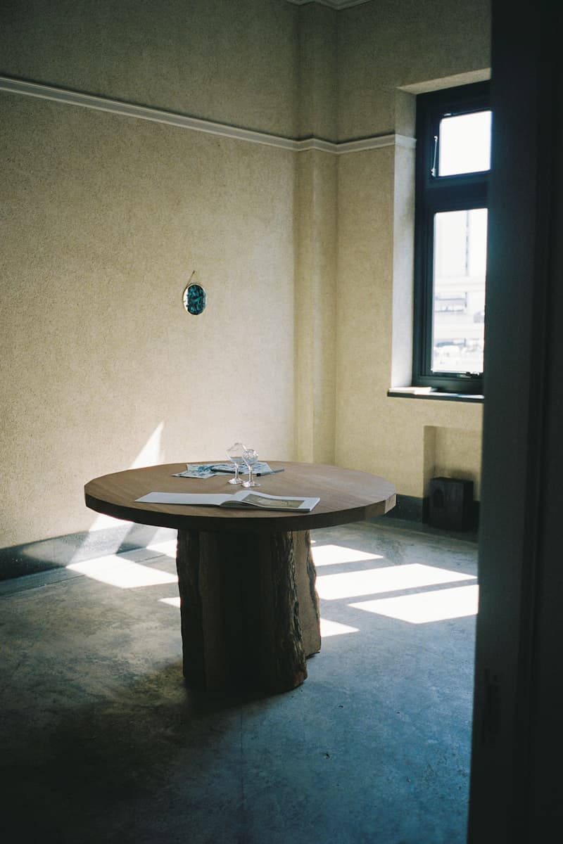 Shuta Hasunuma “unpeople + 14 people”