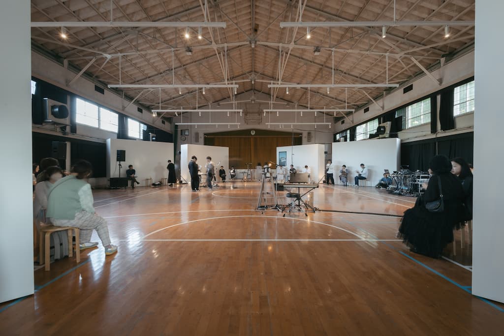 Shuta Hasunuma “unpeople 360° + 1 people #11”