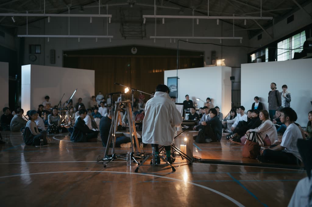 Shuta Hasunuma “unpeople 360° + 1 people #11”