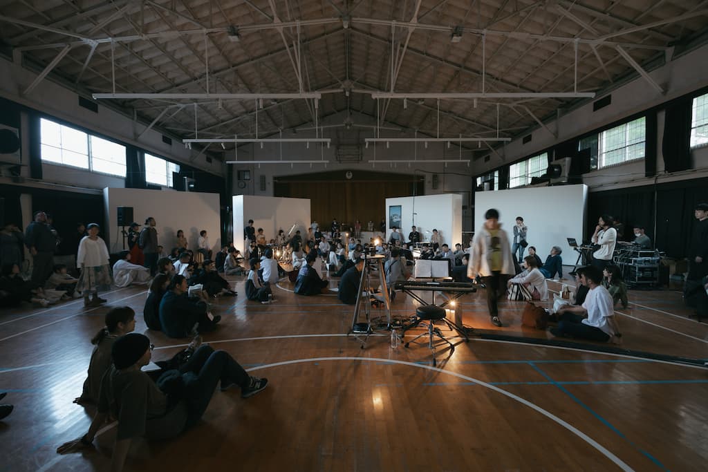 Shuta Hasunuma “unpeople 360° + 1 people #11”