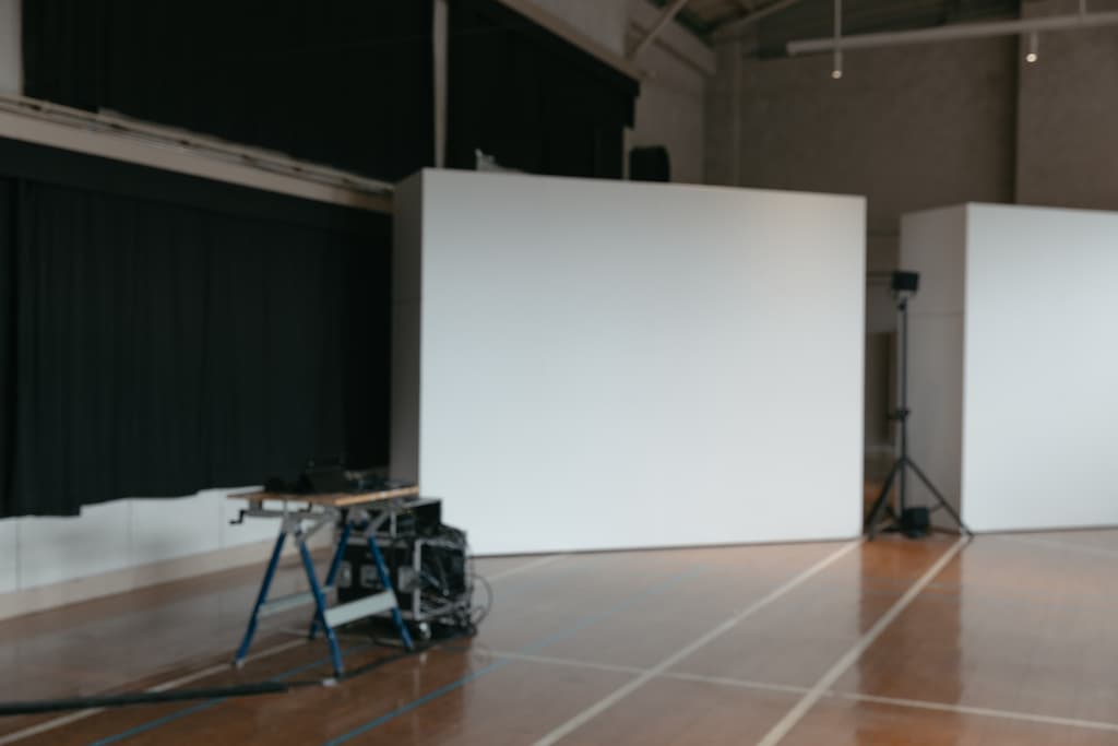 サウンド・インスタレーション Shuta Hasunuma “unpoeple 360° installation”