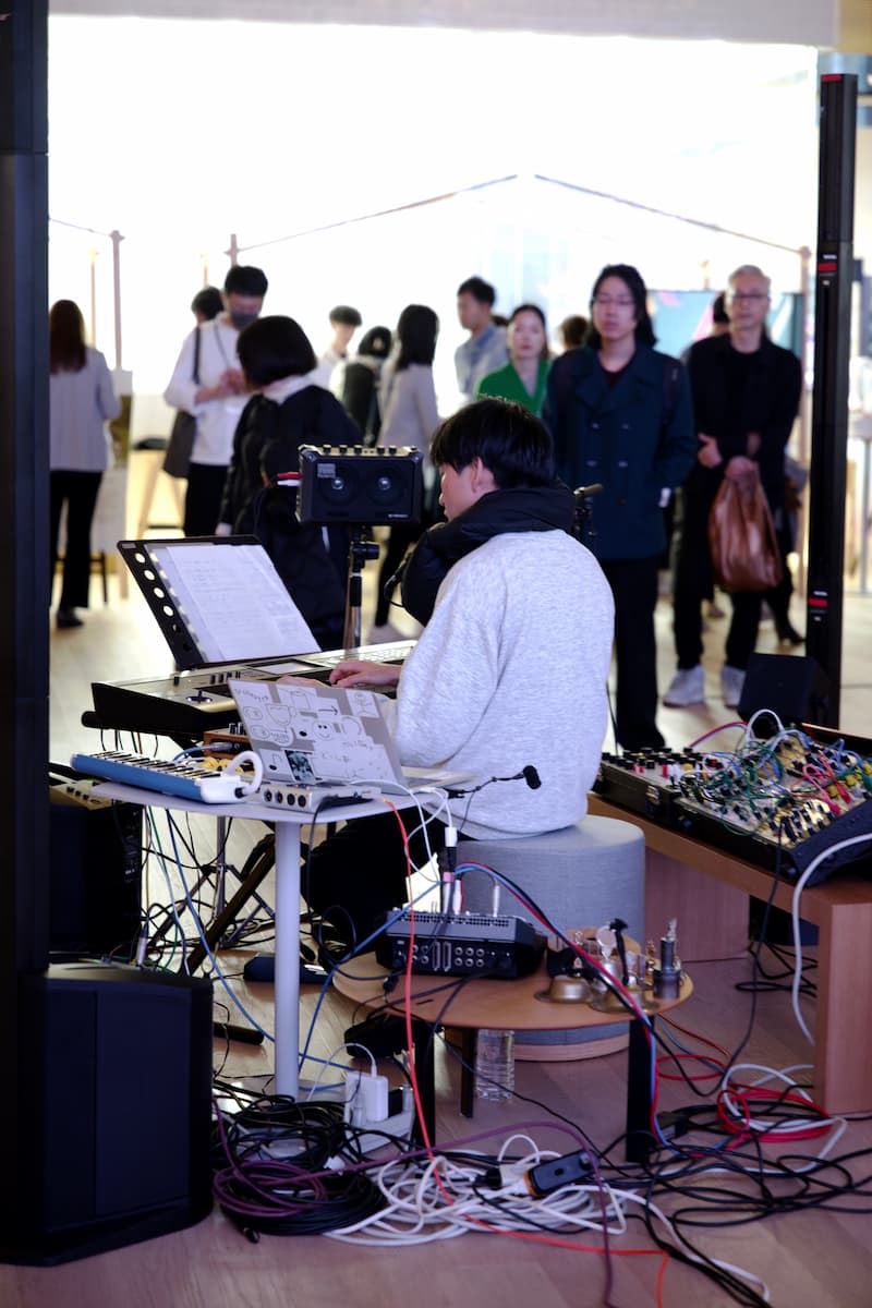 unpeople + 1 people #7